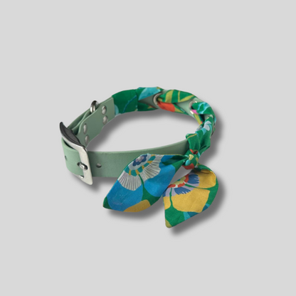 Collier tressé Biothane®️ & tissu Liberty® pour chien vert sauge