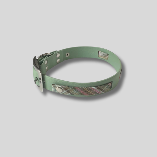 Collier en Biothane®️ vert sauge & tissu interchangeable